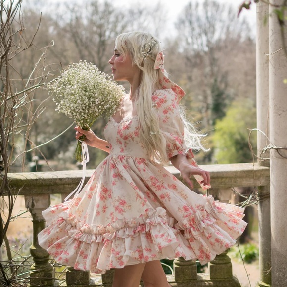 Fanciful Doll’s Petit Pink Diarymaid Dress - Picture 6 of 9